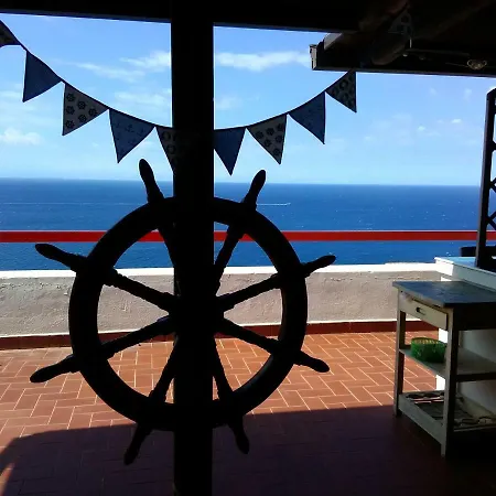 Luna Rossa Villa *