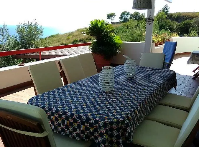 Luna Rossa Βίλα *